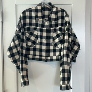 HYFVE never worn buffalo plaid button down cropped shirt. Size L.